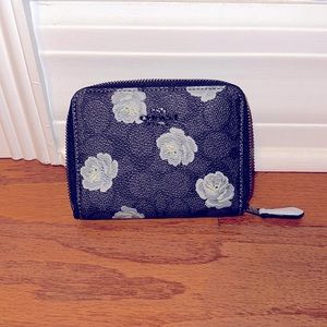 Coach Zip Wallet small
